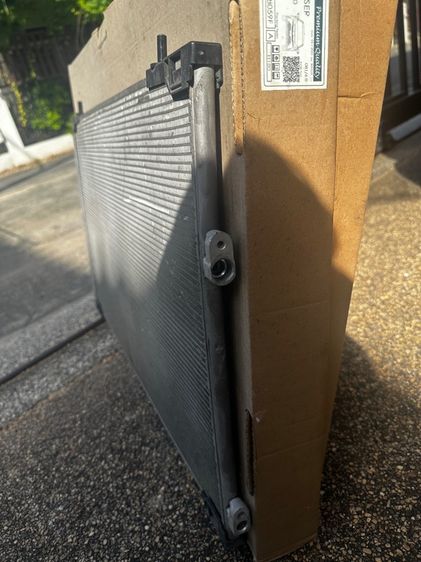 แผงหม้อน้ำ Toyota Harrier Gen3 สภาพยังใช่งานได้ แต่แอร์เย็นไม่ค่อยฉ่ำ รูปที่ 7