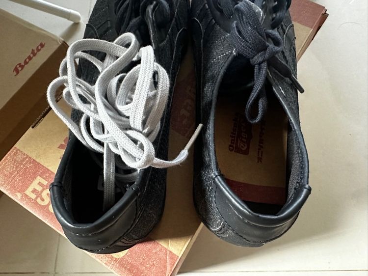 รองเท้าผ้าใบ ยี่ห้อ Onitsuka Tiger สีดำทมึน ไซส์ 40.5 มือหนึ่ง รูปที่ 5