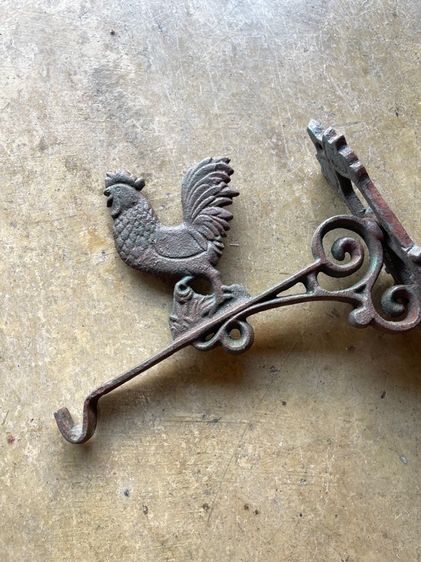 เหล็กฉากไก่ ใหญ่ แขวนตะเกียงสะสม รูปที่ 6