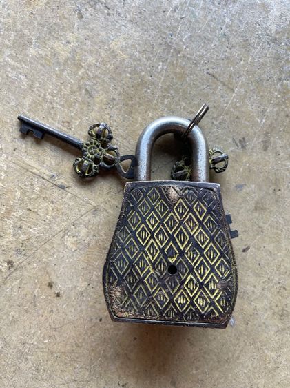 กุญแจ นกฮูก ทองเหลืองสะสม รูปที่ 6