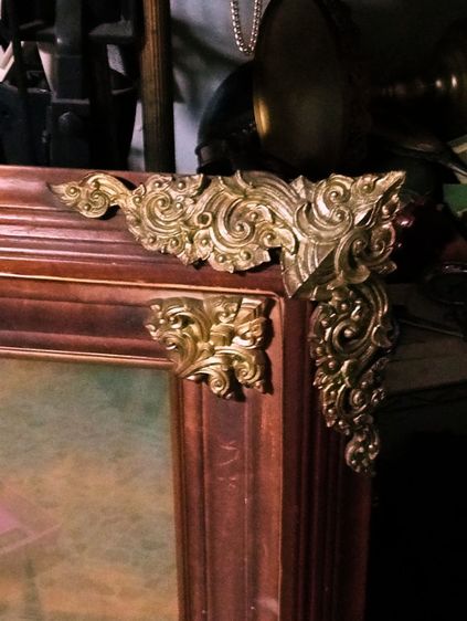 พระบรมฉายาลักษณ์ในหลวงพระราชินีในกรอบไม้สัปิดกระจกสุดงามสภาพเยี่ยม รูปที่ 8