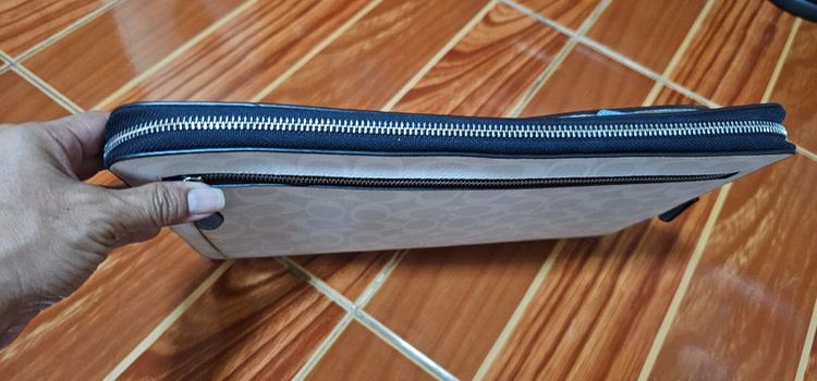 กระเป๋าใส่Tablet COACH รูปที่ 3