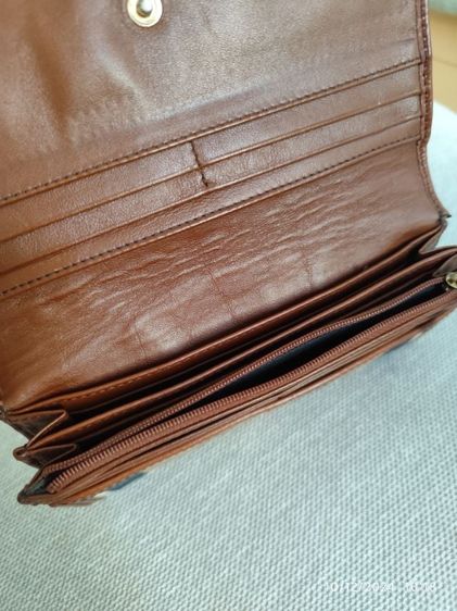 กระเป๋าสตางค์ใบยาว Burberry มือสองขายตามสภาพ รูปที่ 10