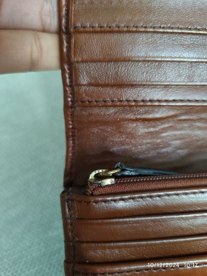 กระเป๋าสตางค์ใบยาว Burberry มือสองขายตามสภาพ รูปที่ 9