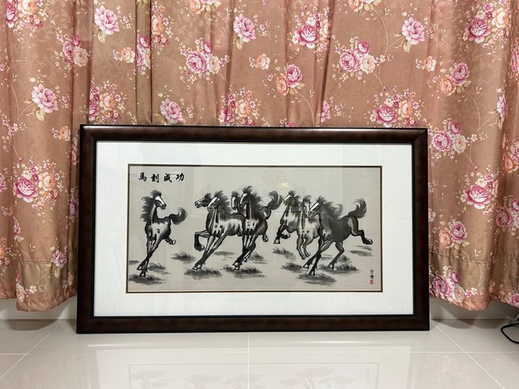 กรอบภาพม้า 8 ตัว รูปที่ 8