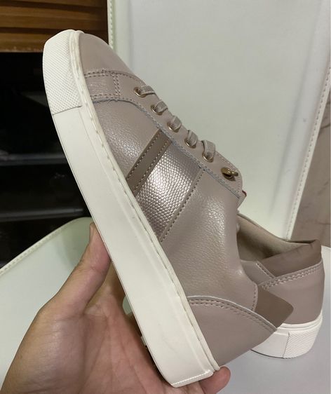 รองเท้าผ้าใบหนัง ELLE SLIP ON รูปที่ 9