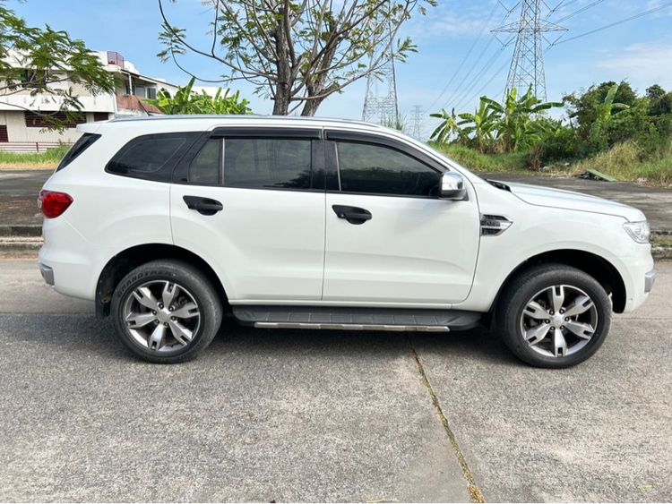 Ford Everest 2017 3.2 Titanium Plus 4WD Utility-car ดีเซล เกียร์อัตโนมัติ ขาว รูปที่ 4