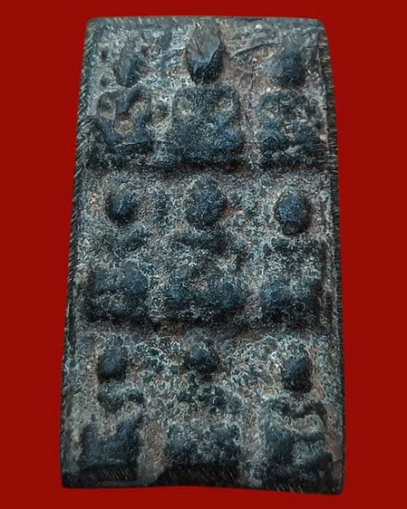 พระกำแพงห้าร้อยตัดเก้าพิมพ์ 2 หน้า เนื้อชินเขียว (ชินอุทุมพร) ขนาด 3.8 x 2.2 ซ.ม