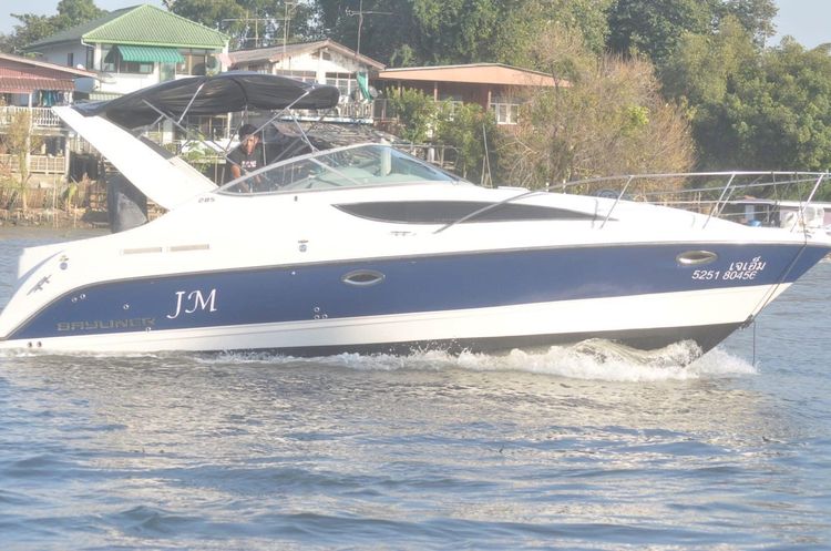ขาย เรือยอร์ช￼ bayliner ปี 2009 ยาว 30 ฟุต เครื่อง 350 mp mpi แรงๆ  