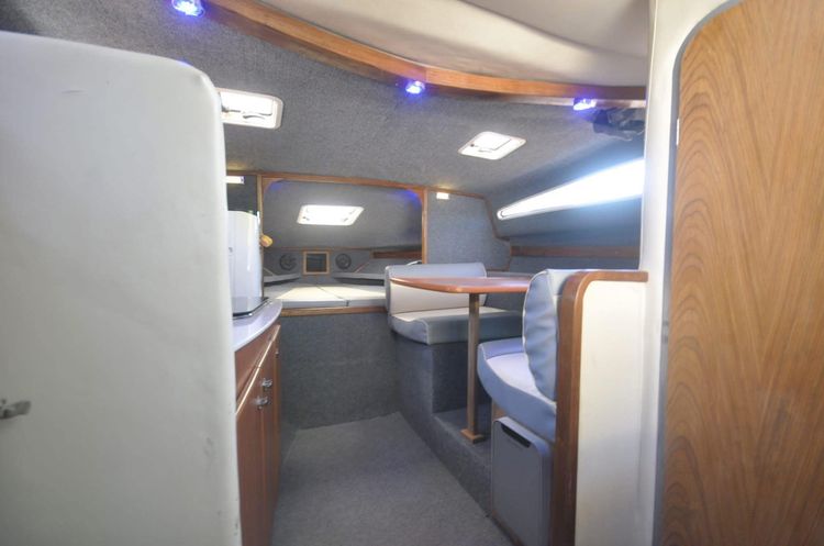 ขาย เรือยอร์ช￼ bayliner ปี 2009 ยาว 30 ฟุต เครื่อง 350 mp mpi แรงๆ   รูปที่ 4