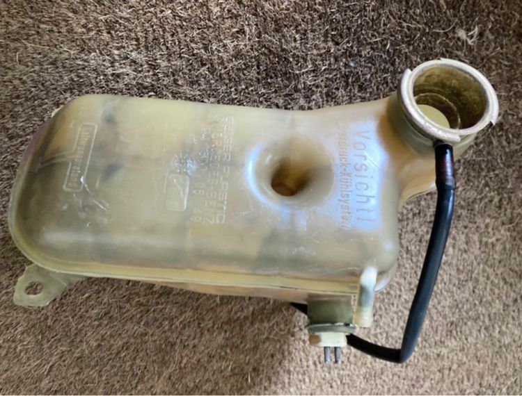 กระปุกพักน้ำ หม้อน้ำ Coolant Benz 190E 200E 230E 300E 230CE 300CE 230TE 300TE โฉมรุ่น W202 W124 Past no. 1245000649 ของแท้ มือสอง สภาพดี รูปที่ 5
