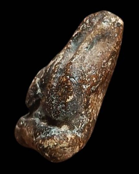 ปิดตาเนื้อผงลงรัก อาจารย์แหนง วัดหนองบัว จ.กาญจนบุรี รูปที่ 3