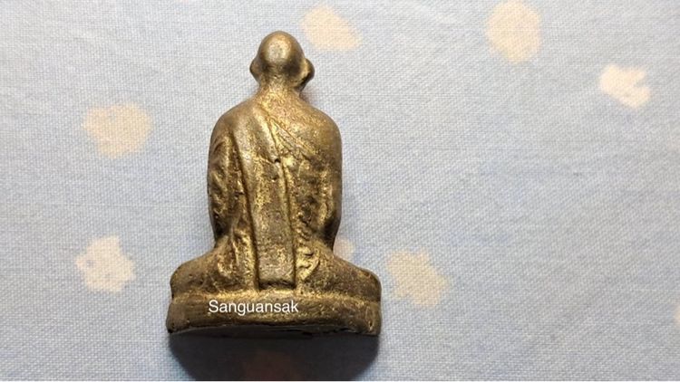 รูปหล่อหลวงพ่อเดิม รูปที่ 2