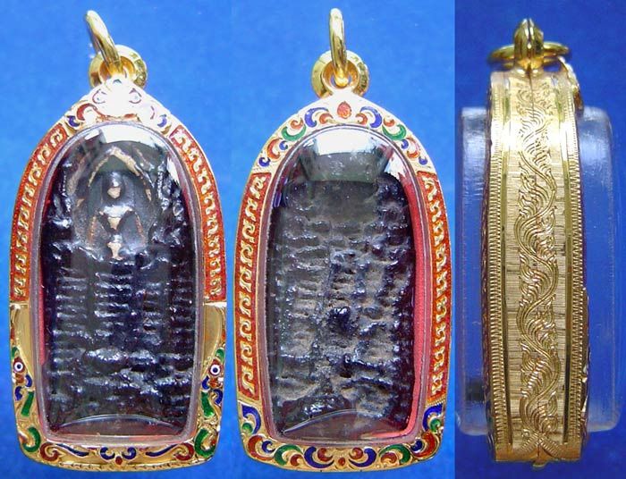 หลวงปู่ภู วัดอินทร์ พิมพ์อุ้มบาตร ถักเชือก ลงรักเก่า พร้อมตลับทองลงยา ลงหนังสือ The Art Of Siam คอลัมภ์พระเครื่องล้ำค่า  รูปที่ 5