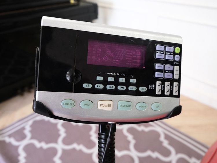 เก้าอี้นวด ปรับเอน ระบบไฟฟ้า เบาะหนัง สีแดง ยี่ห้อ Makoto รูปที่ 4