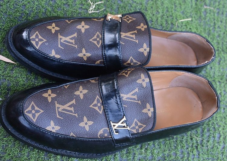 หลากสี หนังแท้ รองเท้าทางการ UK 9 | EU 43 1/3 | US 9.5 Nike Louis vuitton  เบอร์ 43 