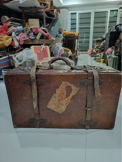 กระเป๋าหนังโบราณ