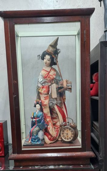 ของตกแต่งบ้านอื่นๆ ตุ๊กตาเกอิชาแต่งชุดใหญ่ 2ขนาด ใหญ่+เล็ก+ตู้โชว์