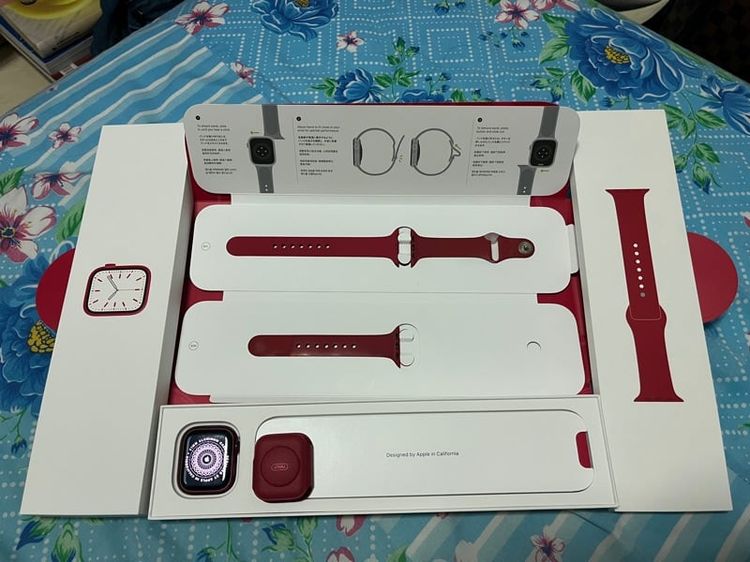 แดง สแตนเลส Apple Watch Series 7 41 mm Red Aluminum Case Red Sport Band GPS