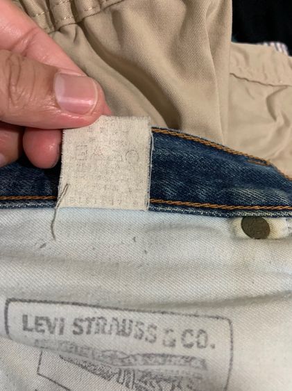 ยีนส์บิ๊ก E เฟดสวย แท้ 💯 size ป้าย 31 วัดจริง ขนาด เอว 29-33 ใส่ได้ สภาพเซอร์ขาดเดิม เฟดขึ้นสวย หายากน่าสะสมครับ รูปที่ 11