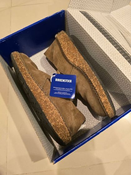 รองเท้า birkenstock ผู้ชาย เป็นรุ่นที่ใส่เหยียบส้นได้ สภาพ 95