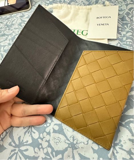 Bottega Veneta passport ปกหนังสือเดินทาง รูปที่ 2