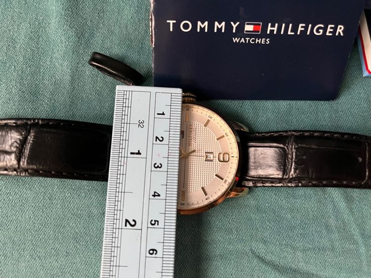 ขายนาฬิกา Tommy Hifiger สภาพสวย รูปที่ 5
