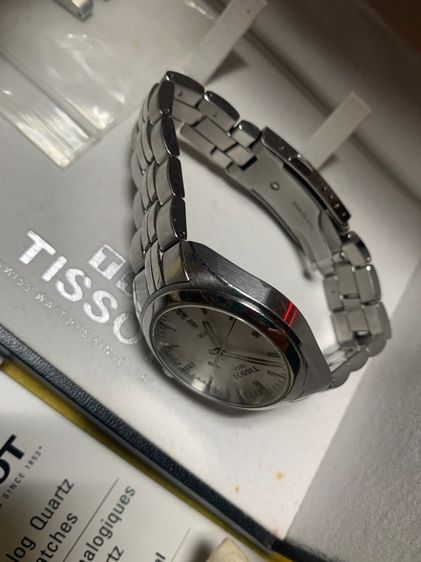 นาฬิกาหญิง TISSOT 1853 หน้าเพชรสภาพสวยพร้อมกล่องคู่มือสายต่อ รูปที่ 5