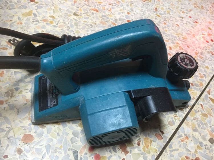 กบไฟฟ้า 3นิ้ว makita M1902 สภาพดีพร้อมใช้งาน แท้ รูปที่ 3