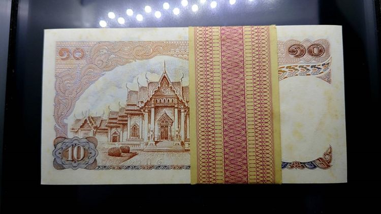 ธนบัตรยกแหนบ 100 ใบ เรียงเลข ธนบัตร 10 บาท แบบ 11 ไม่ผ่านใช้ รูปที่ 3