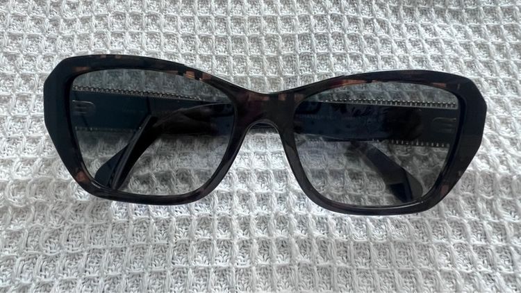 แว่นกันแดด chanel รูปที่ 6