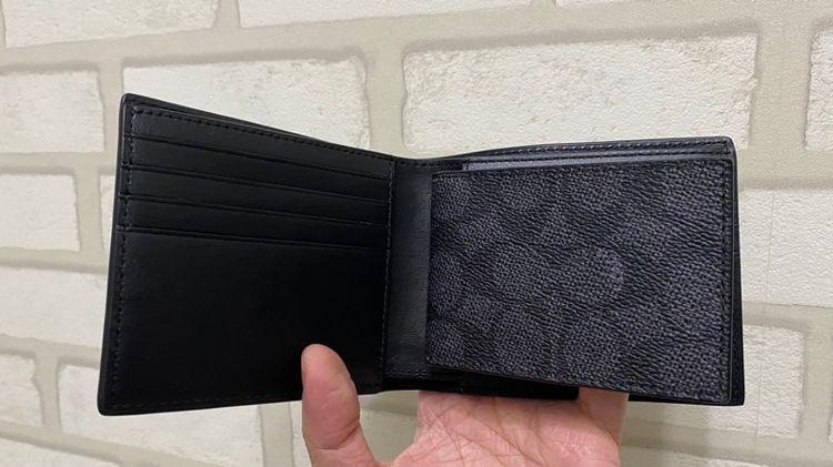 กระเป๋าสตางค์ Coach ของ Shop รูปที่ 4