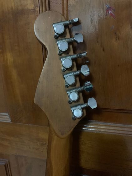 กีตาร์ไฟฟ้ารุ่นเก่าสภาพดี รูปที่ 6