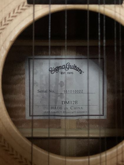 กีตาร์โปร่งไฟฟ้า Sigma guitars EST 1970 รุ่น DM12E สภาพดีพร้อมซองกระเป๋า รูปที่ 4
