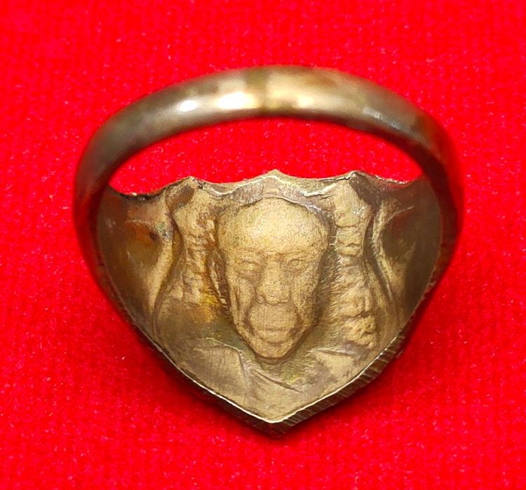 💟 แหวน หลวงพ่อภุมมี วัดหลุมข้าว รูปที่ 3