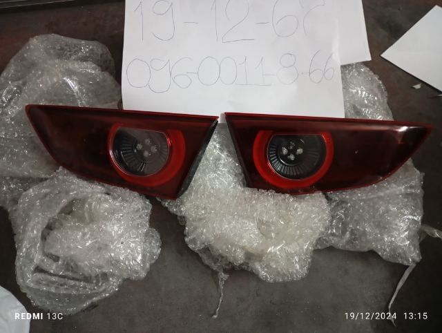 ไฟทับทิม แอลอีดี แท้  มาสด้า3 สกาย