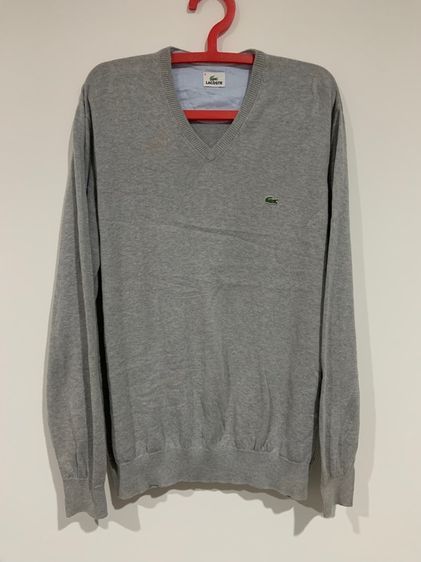 อื่นๆ แขนยาว อื่นๆ อื่นๆ เสื้อกันหนาว LACOSTE คอวี แท้ 💯 size 6 ขนาด อก 22.5 ยาว 27 นิ้ว สภาพใหม่มาก สีเทาดีเทลสวย เนื้อผ้าดีมาก หายากน่าสะสม