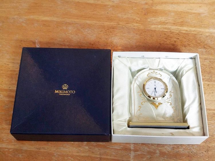 นาฬิกาตั้งโต๊ะ mikimoto (แท้ มุกแท้)