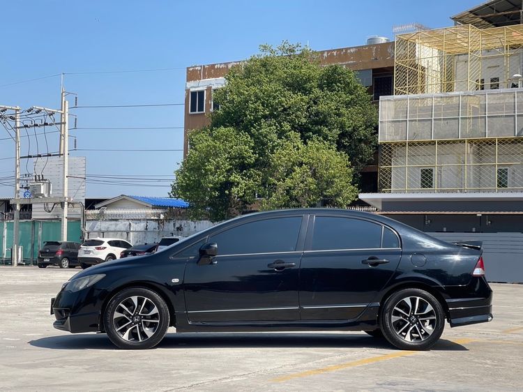 Honda Civic 2011 1.8 S i-VTEC Sedan เบนซิน ไม่ติดแก๊ส เกียร์อัตโนมัติ ดำ รูปที่ 4