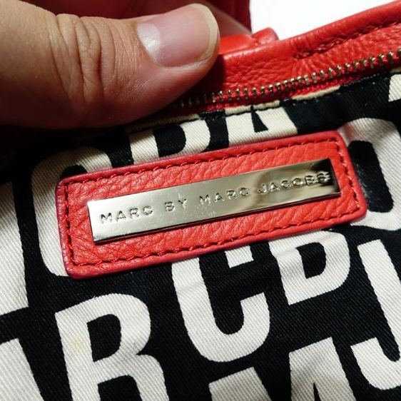 Used MARC BY MARC JACOBS
Turn Lock Bow Shape Shoulder Bag รูปที่ 13