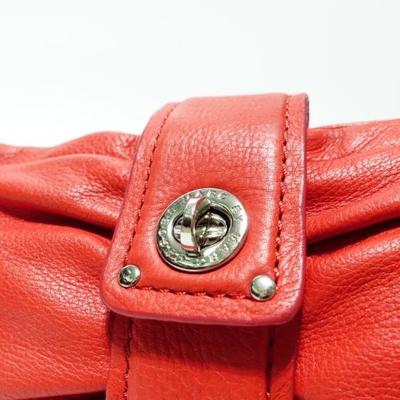 Used MARC BY MARC JACOBS
Turn Lock Bow Shape Shoulder Bag รูปที่ 3