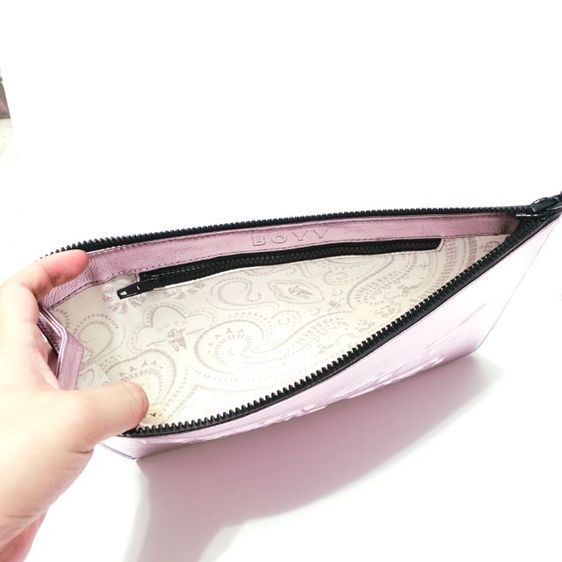 New BOYY
Pink Metallic Leather Zip Bag รูปที่ 11