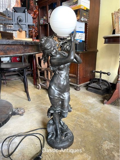 โคมไฟ หลุยส์ ทองเหลืองสะสม รูปที่ 2