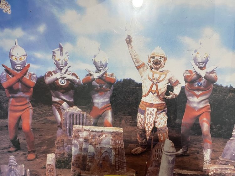 ภาพหนุมาน พบเจ็ดยอดมนุษย์ พร้อมกรอบสะสม รูปที่ 4