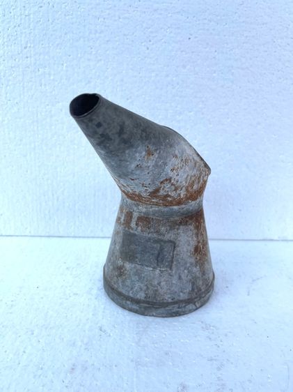 กระบอกตวงน้ำมัน เก่าสะสม รูปที่ 3