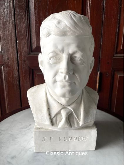 รูปปั้น J.F. KENNEDY สะสม