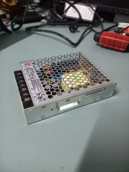 ชาย MEAN WELL Switching Power Supply สภาพสวยพร้อมใช้งาน รูปที่ 7