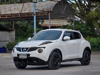 NISSAN JUKE 1.6 V รุ่นรองท็อป PUSH START ปี 2015 