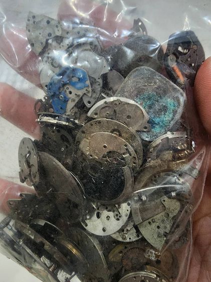 อะไหล่ นาฬิกา ยกถุง ราคาต่อ 1 ถุง คละยี่ห้อ หลายแบบ  เก่าเก็บ เดิมๆ  รุ่นเก่า  ขายตามสภาพ พร้อมส่ง รูปที่ 2