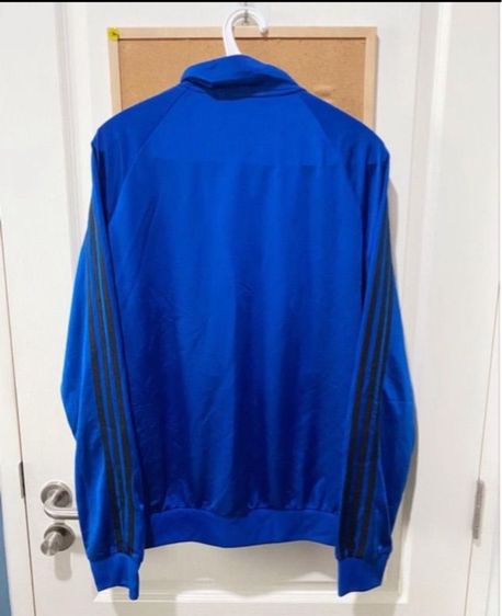 เสื้อวอร์มสีน้ำเงินแถบดำ แบรนด์ addidas รูปที่ 2